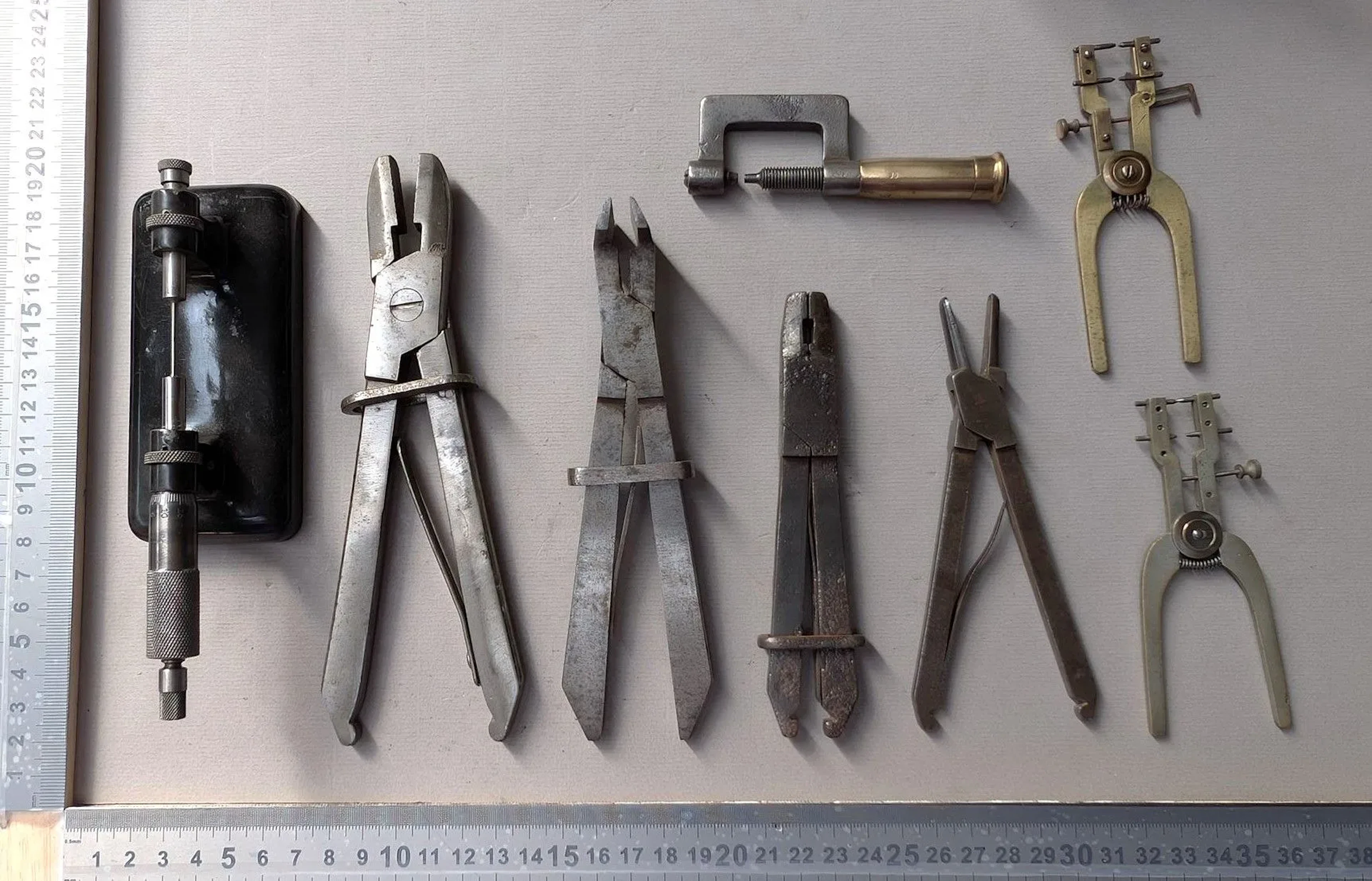 8 watchmaker's tools—see photos for dimensions and condition