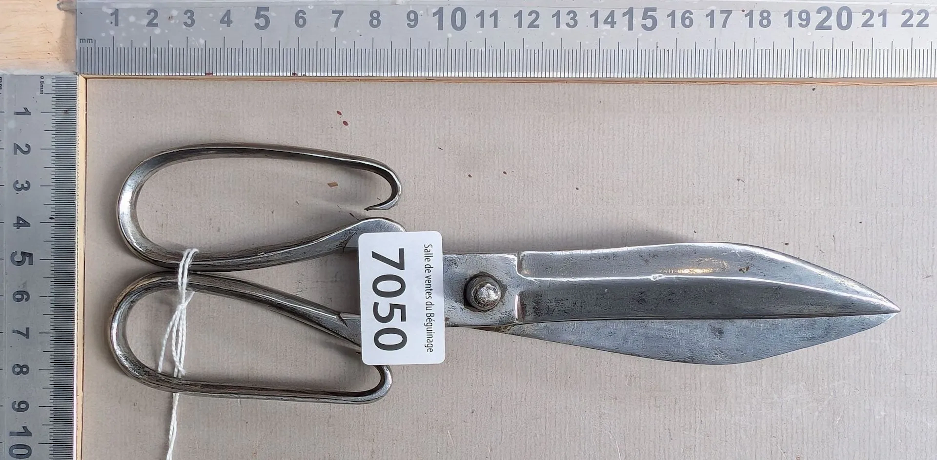 Large pair of wrought-iron scissors, A. LUNEVILLE, 18th century—see