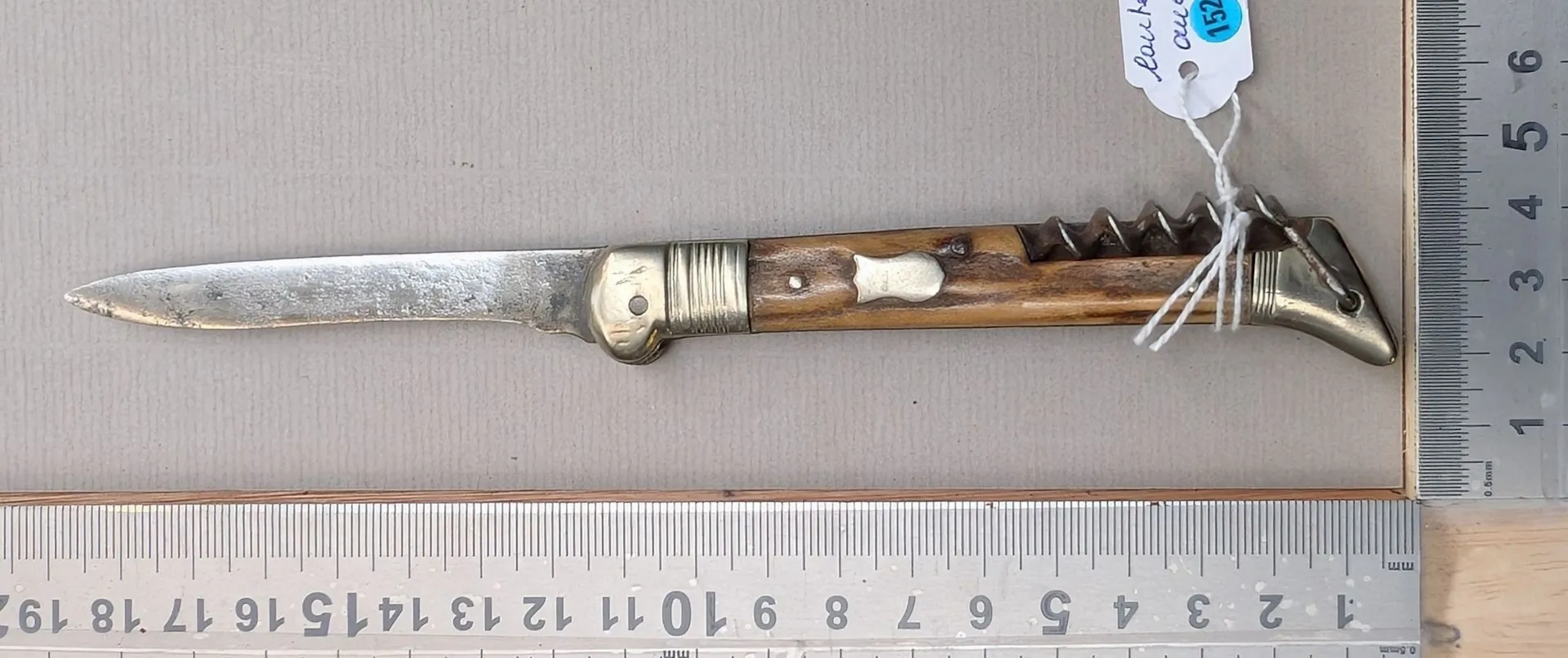 Vintage pocket knife with 1 blade and 1 corkscrew - See photos for