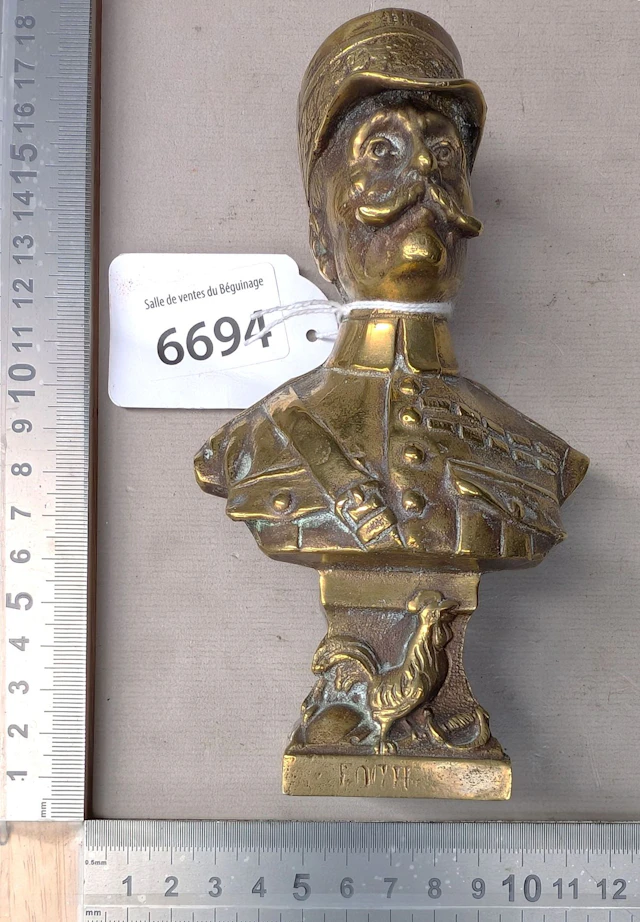 900-gram brass Fock - See photos for dimensions and condition