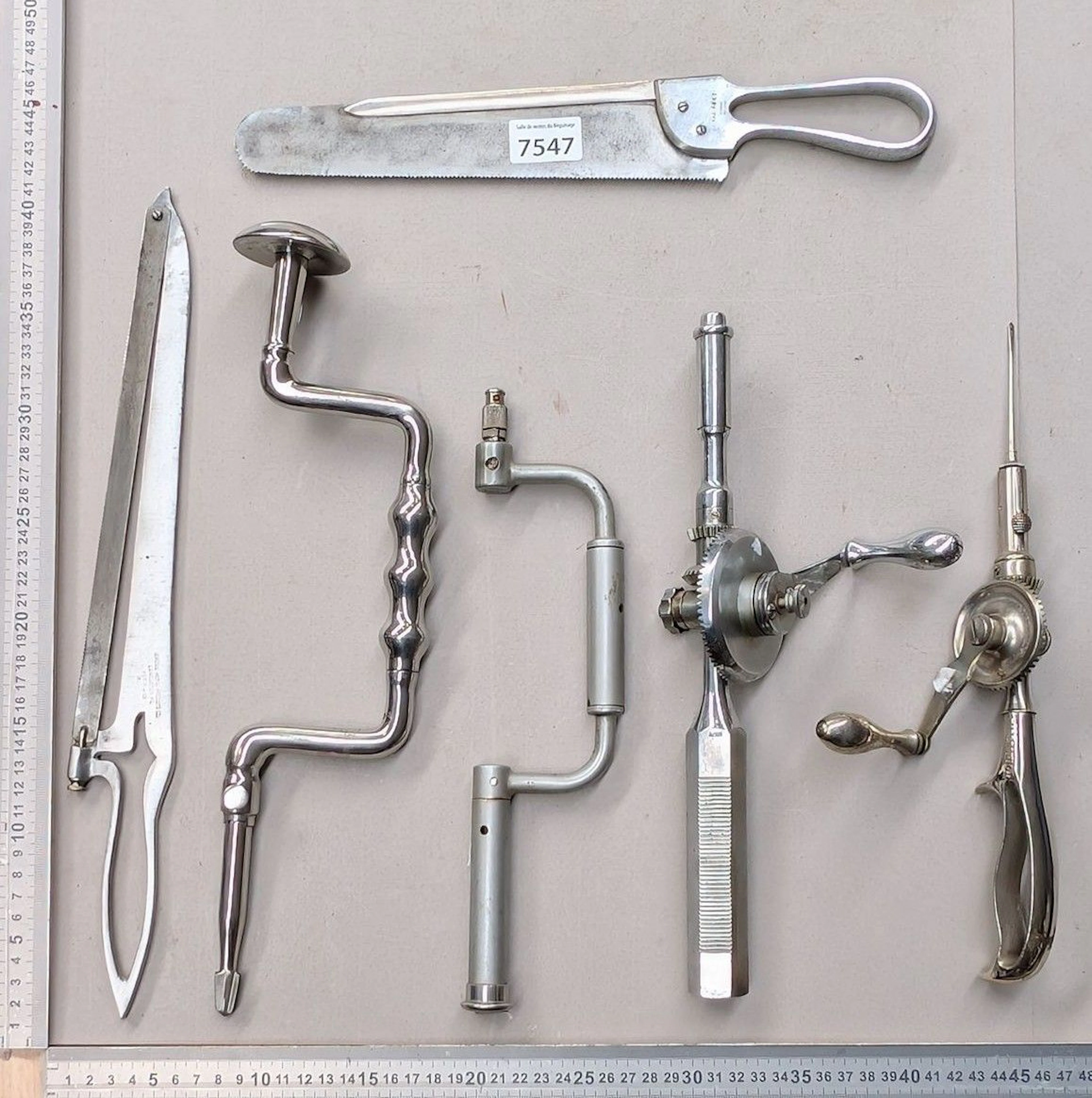 4 medical instruments: 2 crankshafts + 2 saws—See photos for dimensions