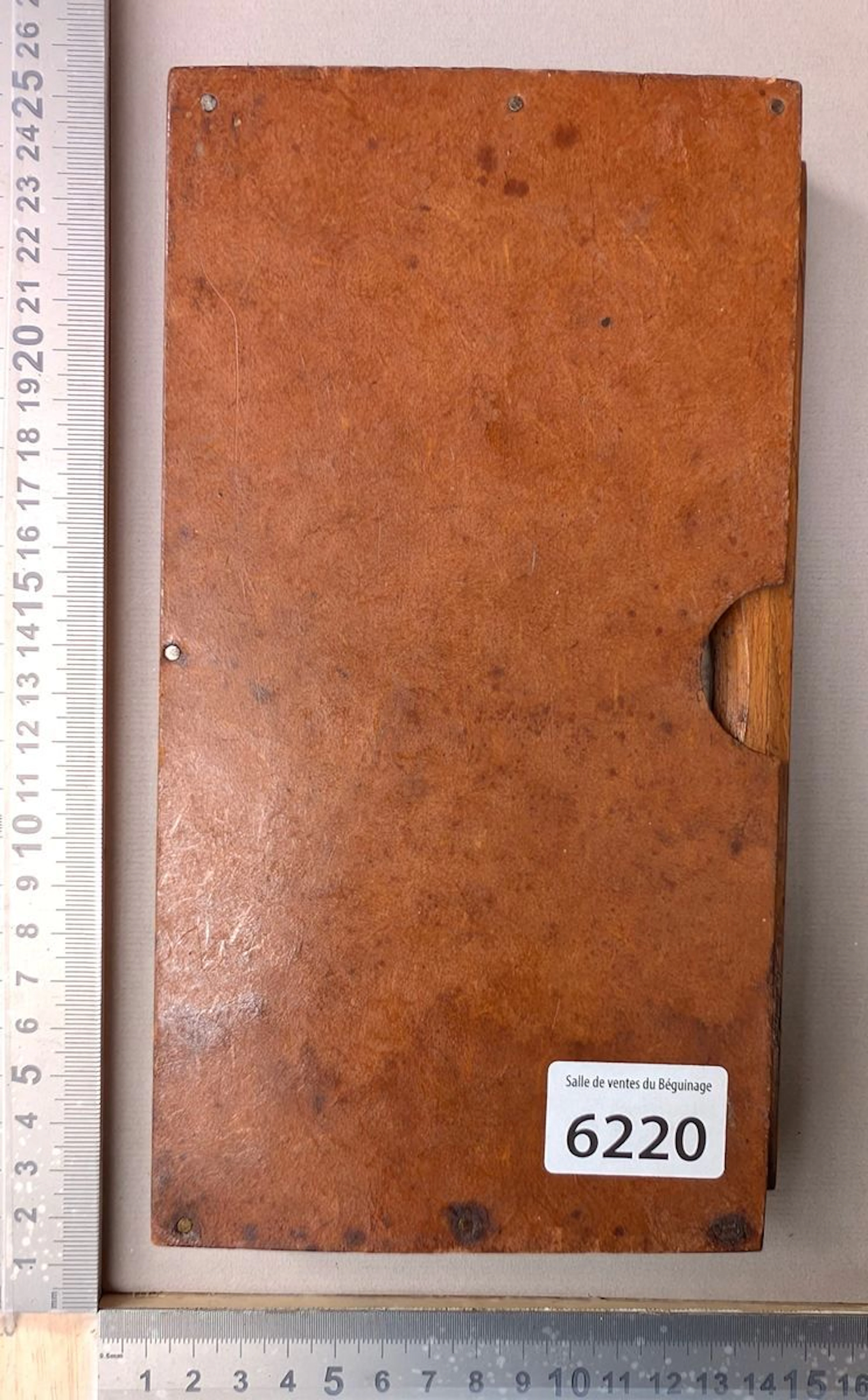 1 PAT.ANG. level - See photos for dimensions and condition