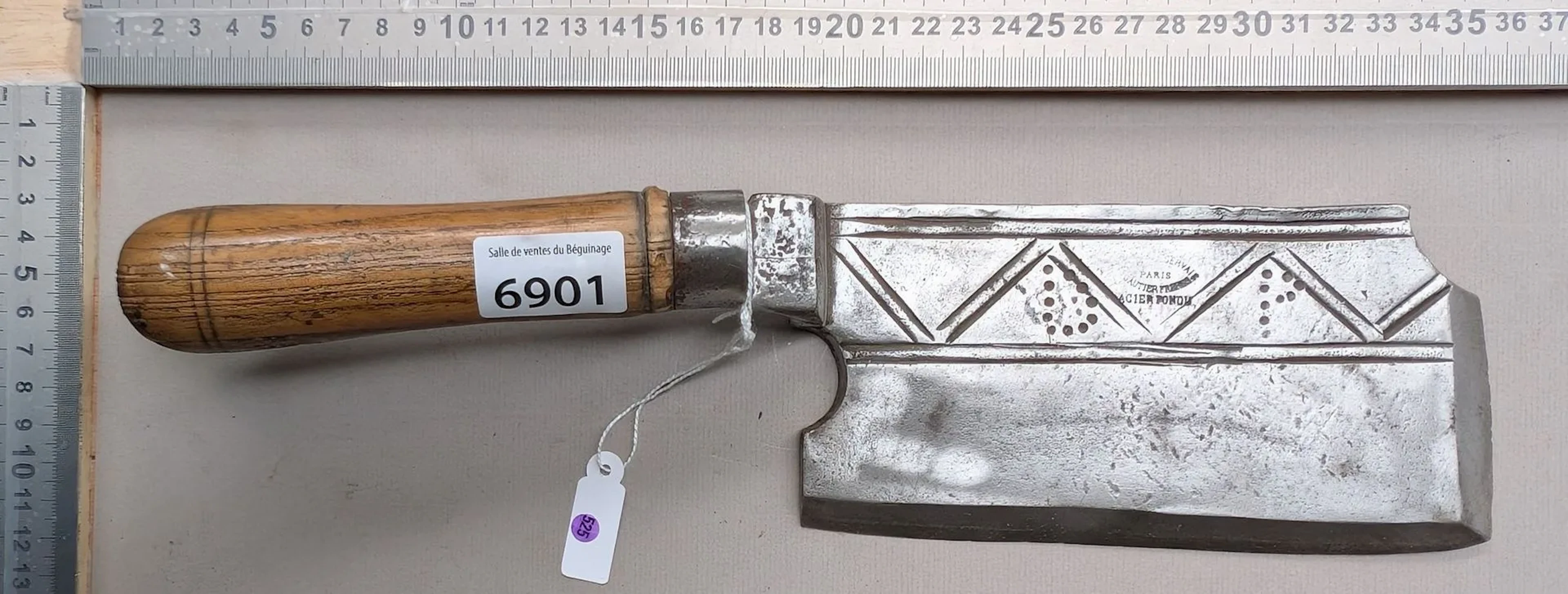 1 antique wrought-iron pig trough with a stamp — See photos for dimensions