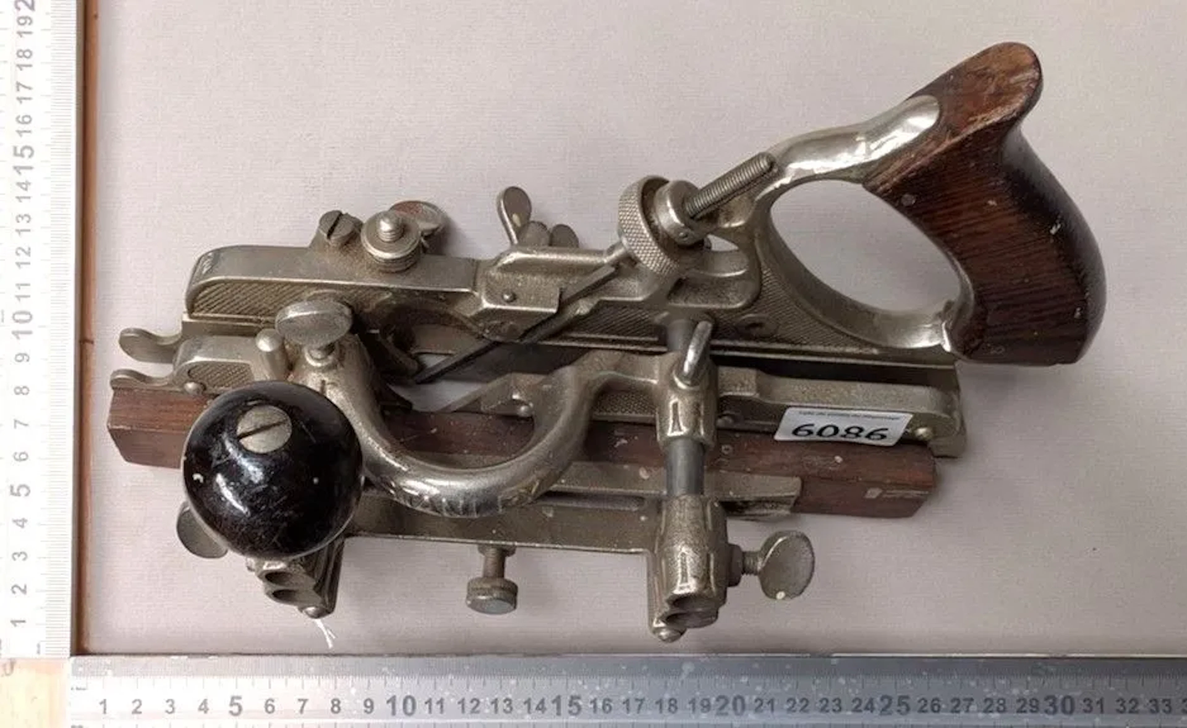 Vintage STANLEY single-blade plane—see photos for dimensions and condition