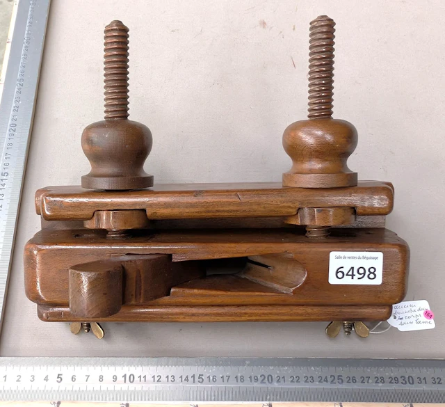 1 antique Bouvet - See photos for dimensions and condition