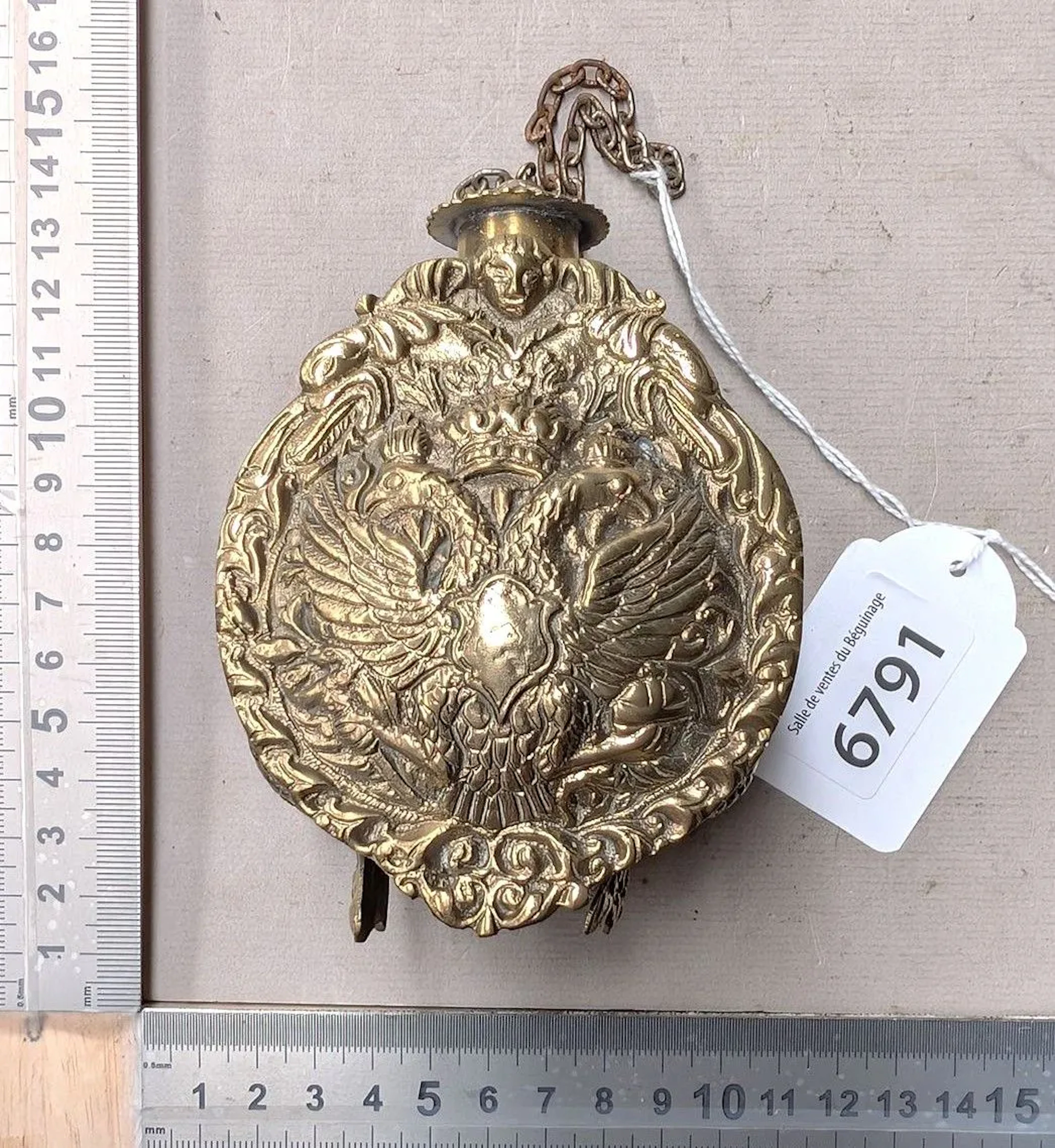 1 small antique brass canteen—see photos for dimensions and condition
