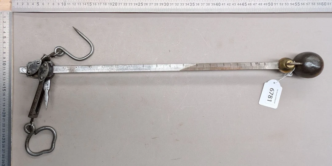 Antique wrought-iron scale - See photos for dimensions and condition