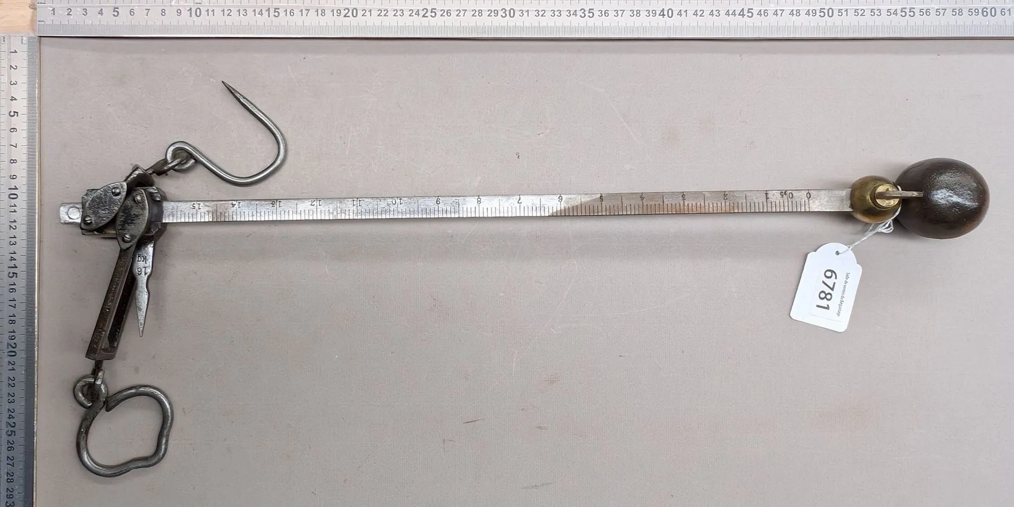 Antique wrought-iron scale - See photos for dimensions and condition
