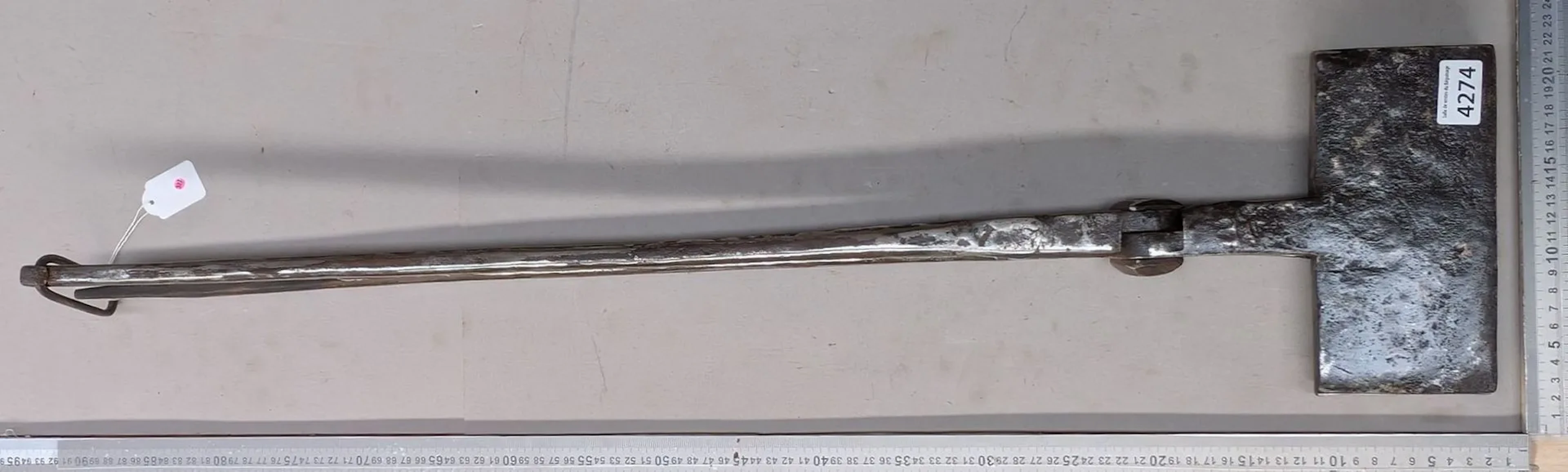 Antique host iron - See photos for dimensions and condition