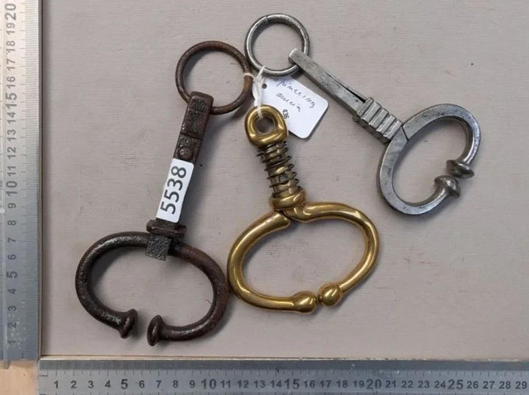 3 antique nose clips—see photos for dimensions and condition