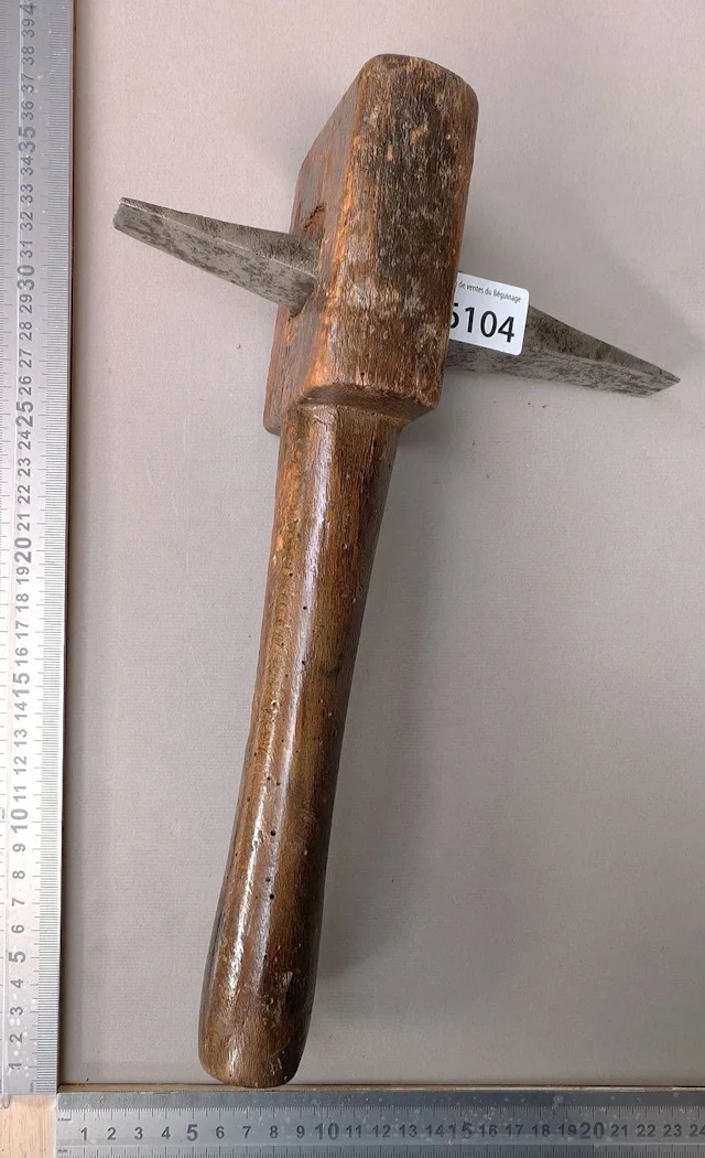 1 antique hammer used for reshaping millstones—see photos for dimensions