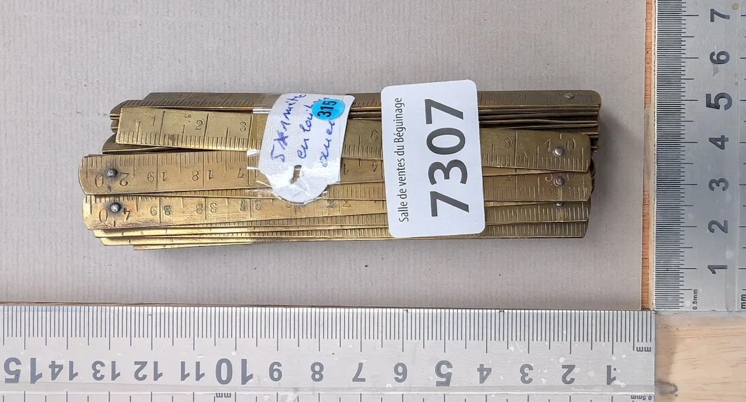 5 meters of antique brass—see photos for dimensions and condition