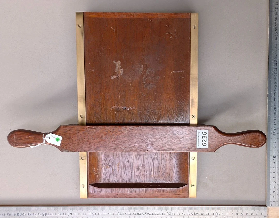 Tool for preparing medications—see photos for dimensions and condition