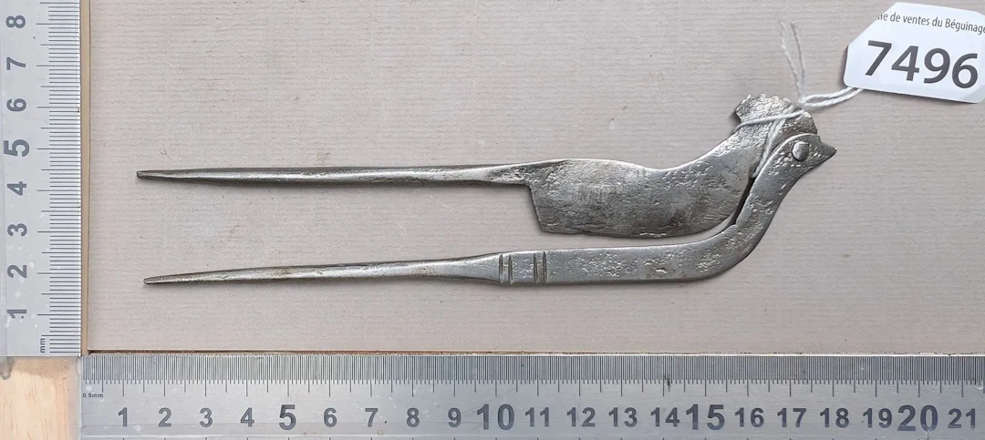 1 antique 18th-century wrought-iron betel cup—see photos for dimensions