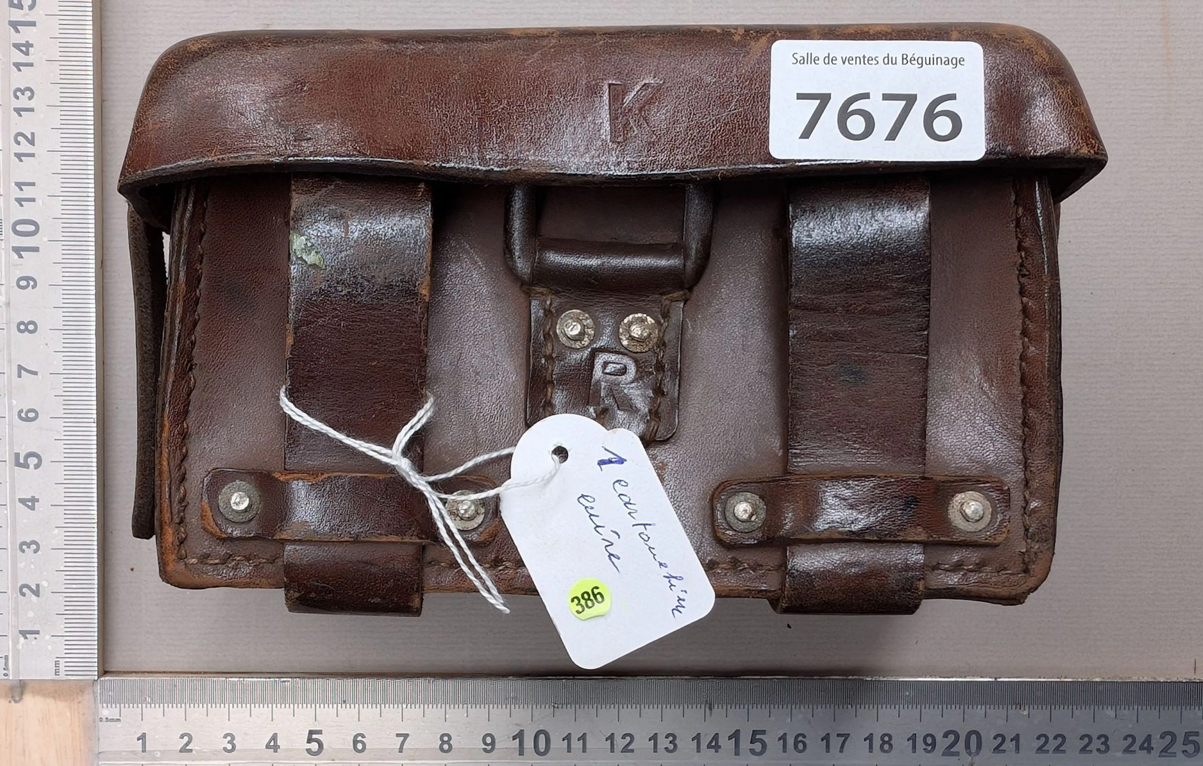 1 vintage cartridge belt—see photos for dimensions and condition