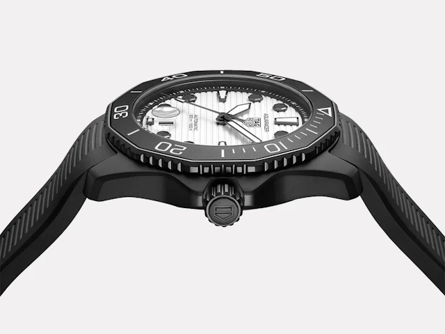 TAG Heuer Aquaracer Professional 300 43mm Ref#WBP201D.FT6197