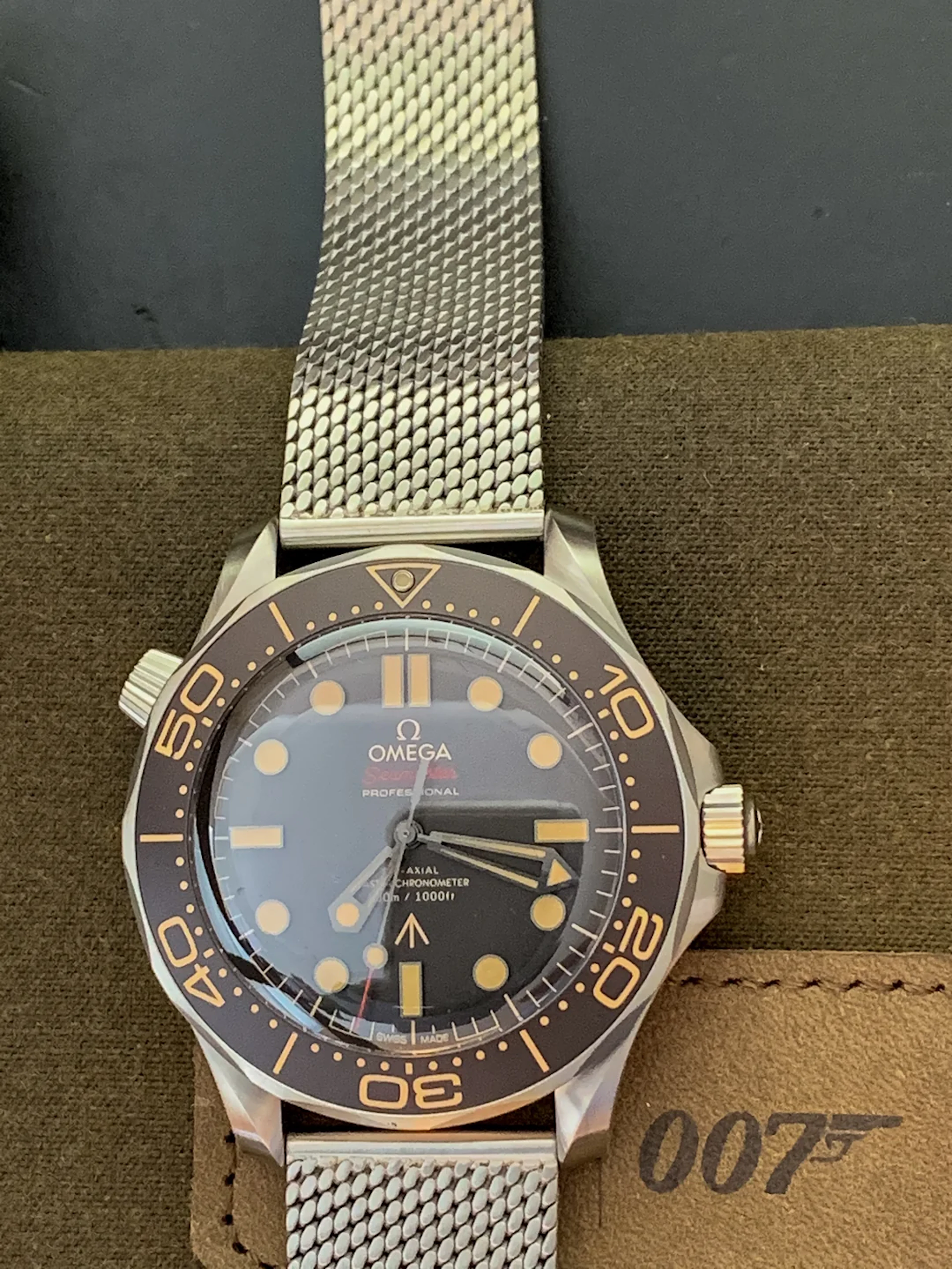 Omega Seamaster Bond 007 300M Brown Mens Watch 42mm 210.90.42.20.01.001