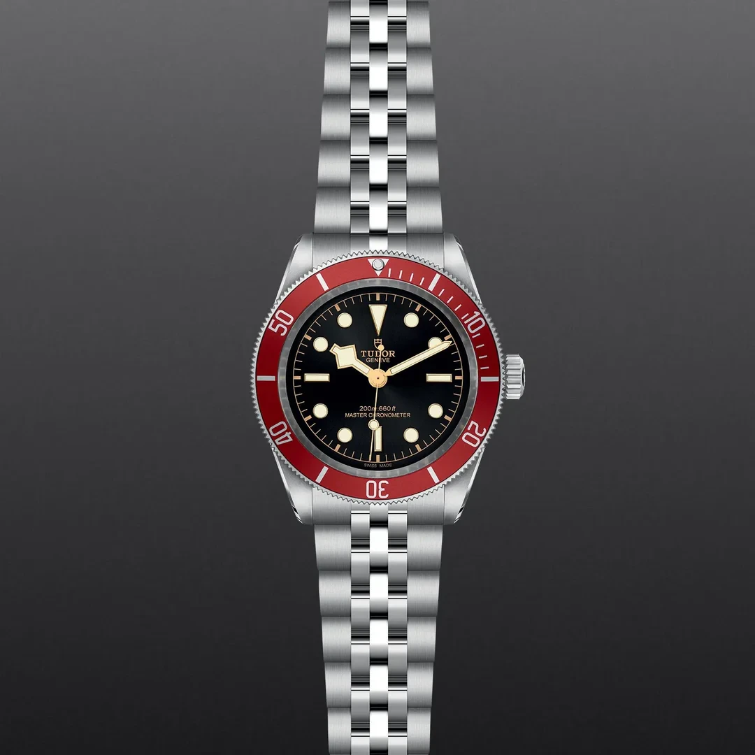 Tudor Black Bay 41mm Red Bezel black dial M7941A1A0RU-0003 Jubilee
