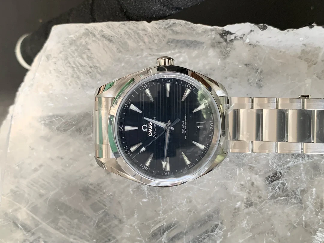 Omega Seamaster Aqua Terra Black Mens Watch 41mm 220.10.41.21.01.001