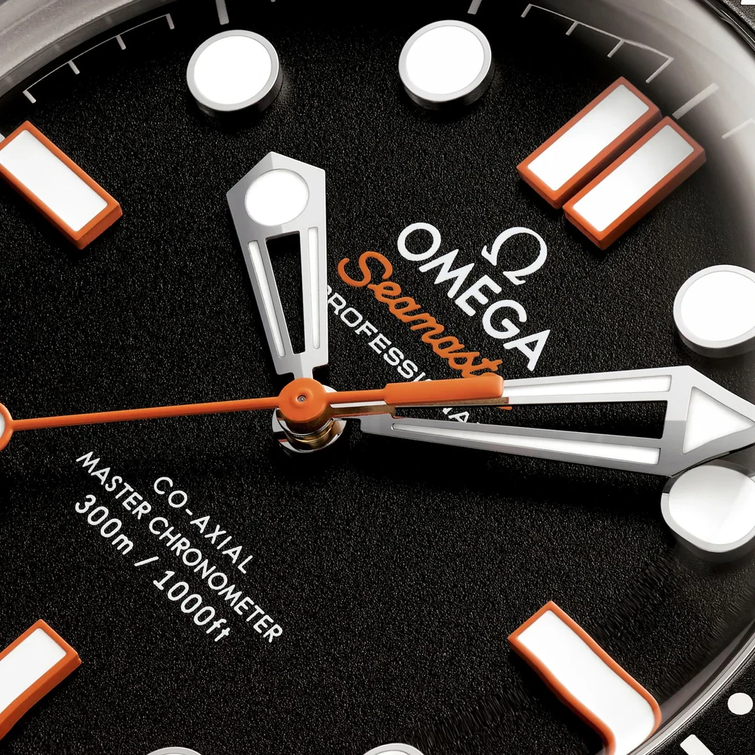 Omega Seamaster Planet Ocean 600m Blk dial Bracelet 42mm 217.30.42.21.01.001