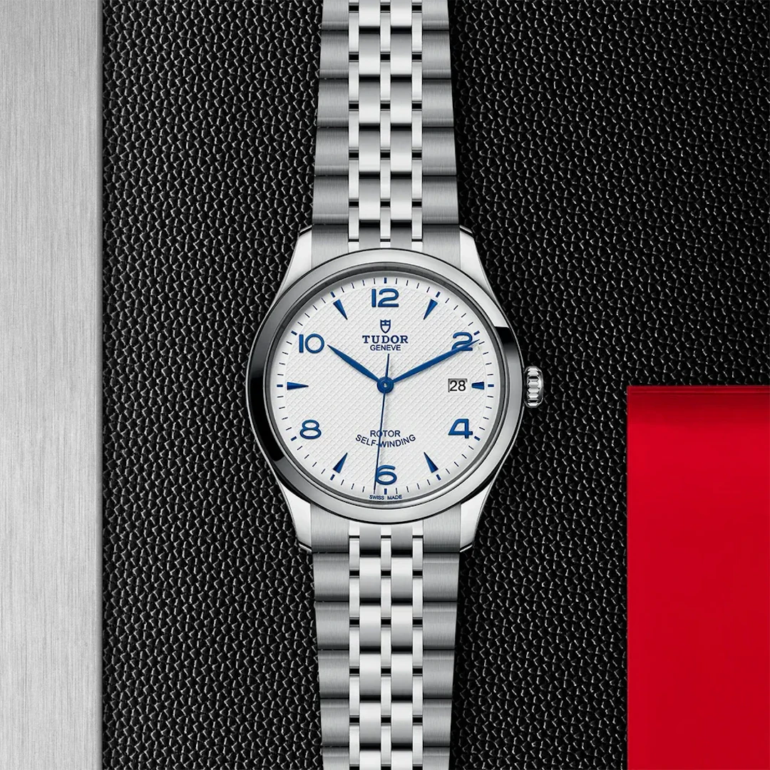 Tudor 1926 Opaline and blue dial 39mm M91550-0005 Bracelet