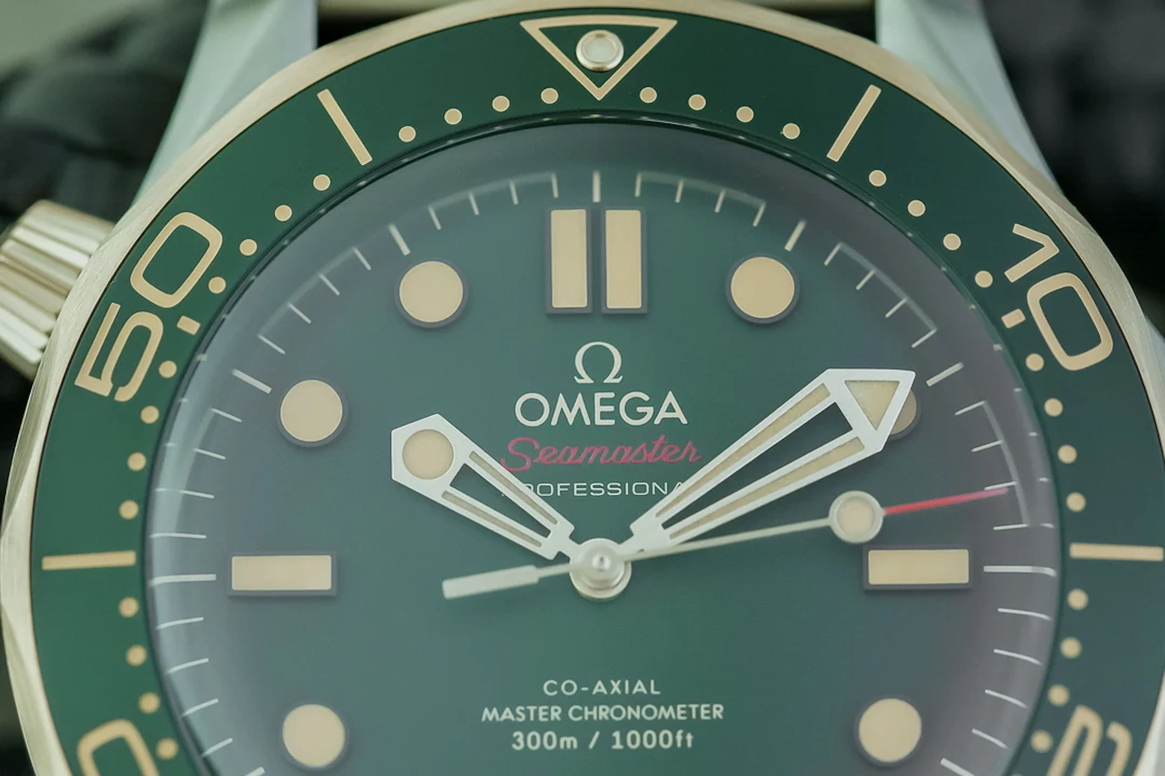 Omega Seamaster Diver 300 Bronze Gold Titanium 210.90.42.20.10.001