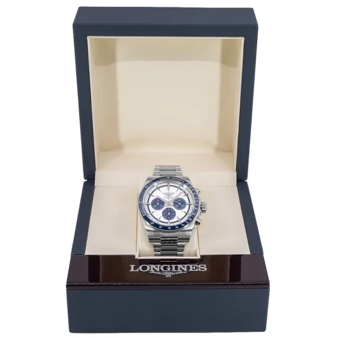 Longines Conquest Chronograph White dial 42mm L3.835.4.98.6 Bracelet