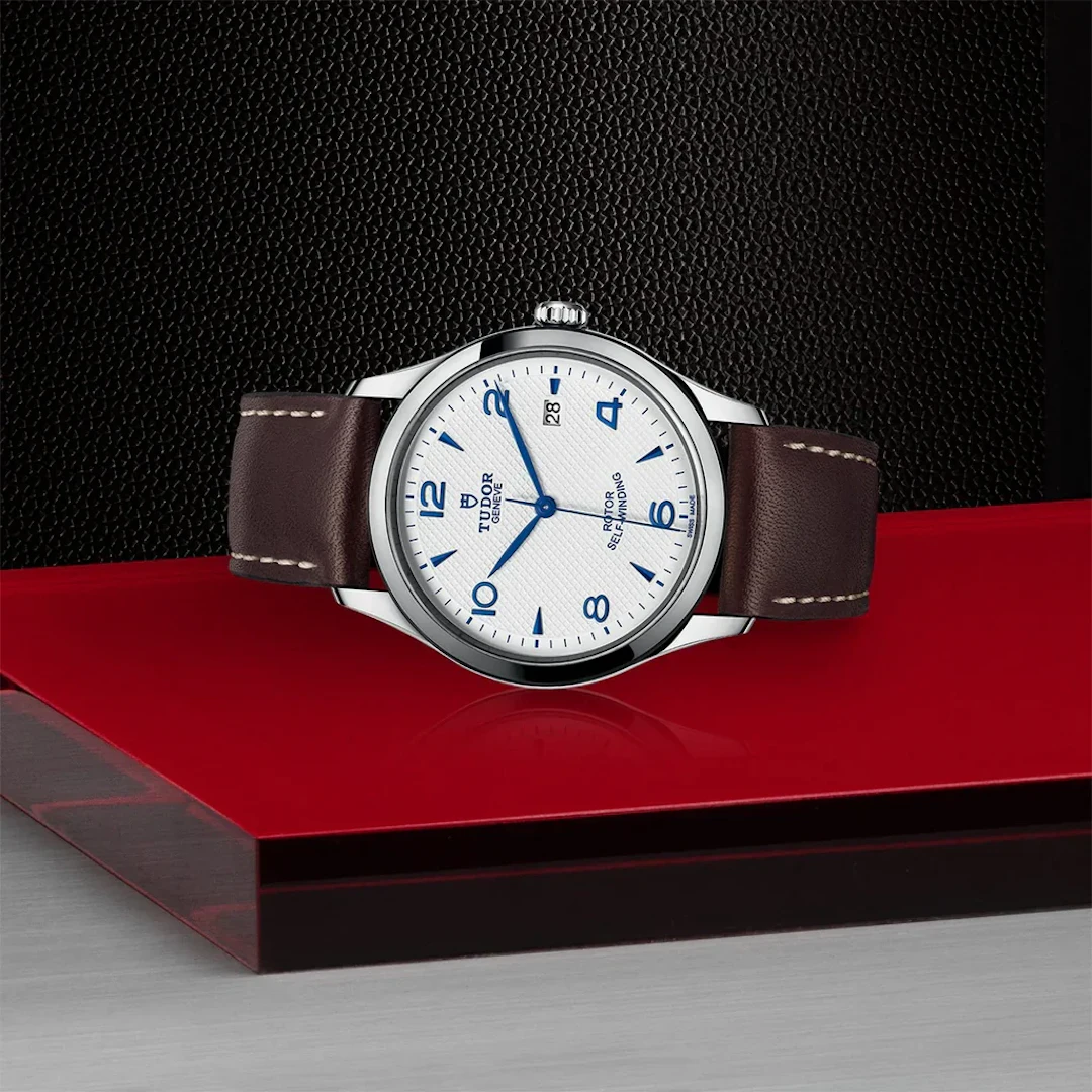 Tudor 1926 39mm steel case white dial M91550-0010 leather strap