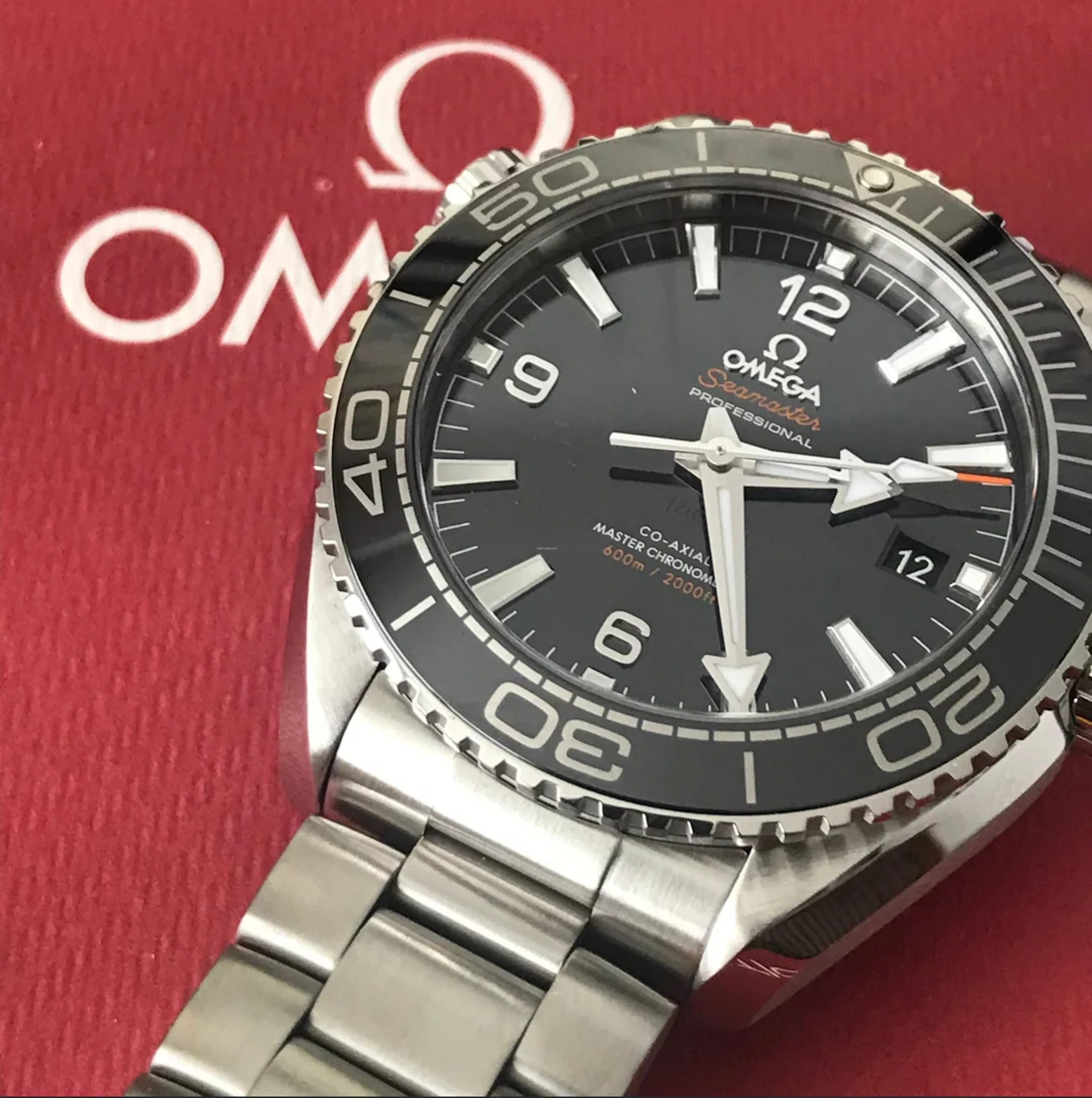 Omega Seamaster Planet Ocean Black 600m 43.5mm 215.30.44.21.01.001