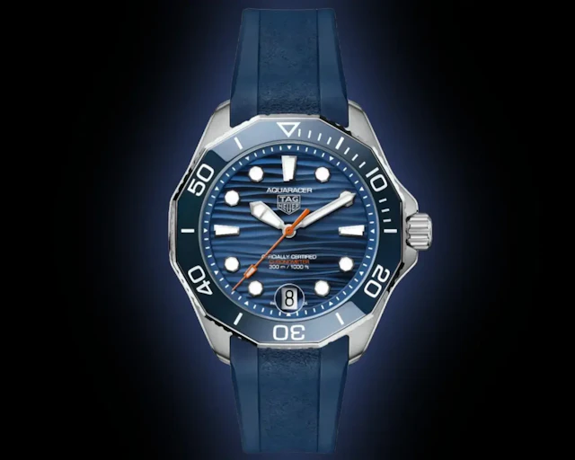 Tag Heuer Aquaracer Professional Blue dial 42mm Rubber strap WBP5111.FT6259