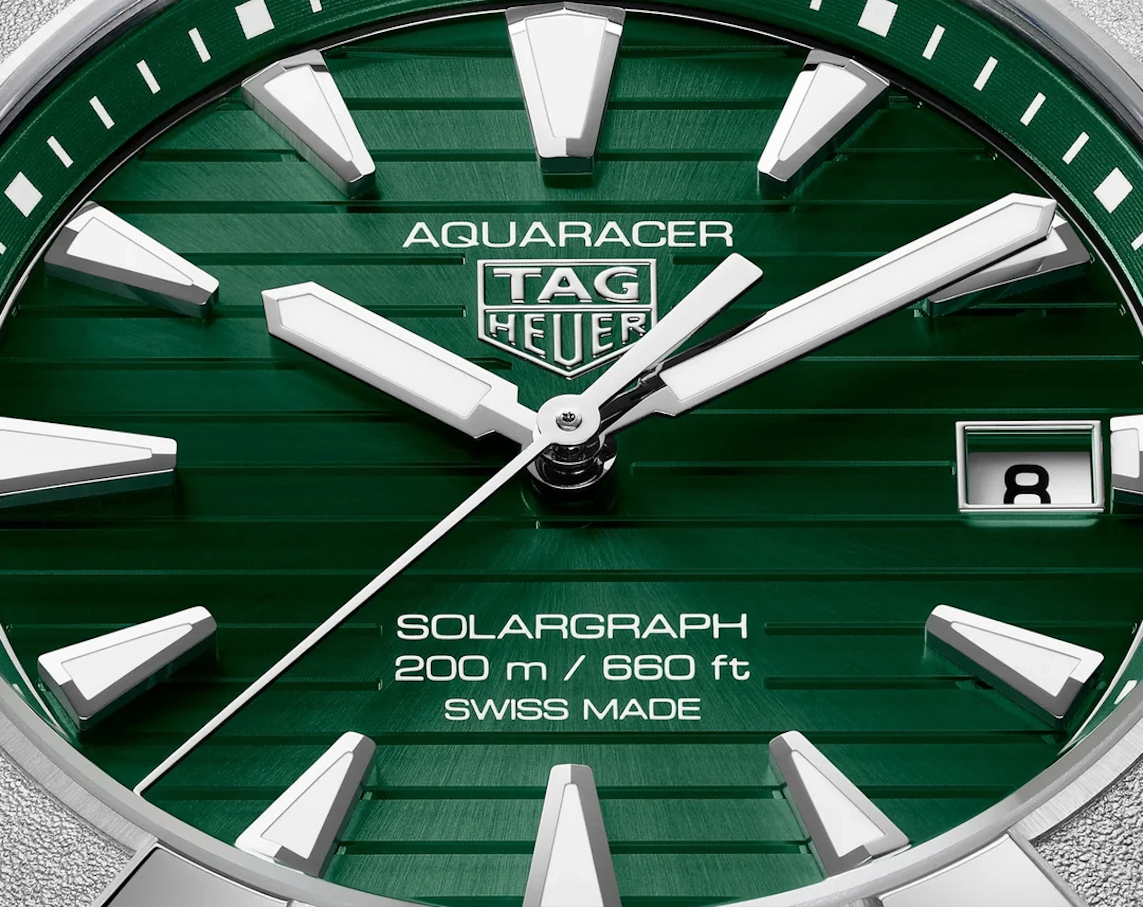 TAG Heuer Aquaracer Professional 200 Solargraph Green dial 40mm WBP1118.BA0047