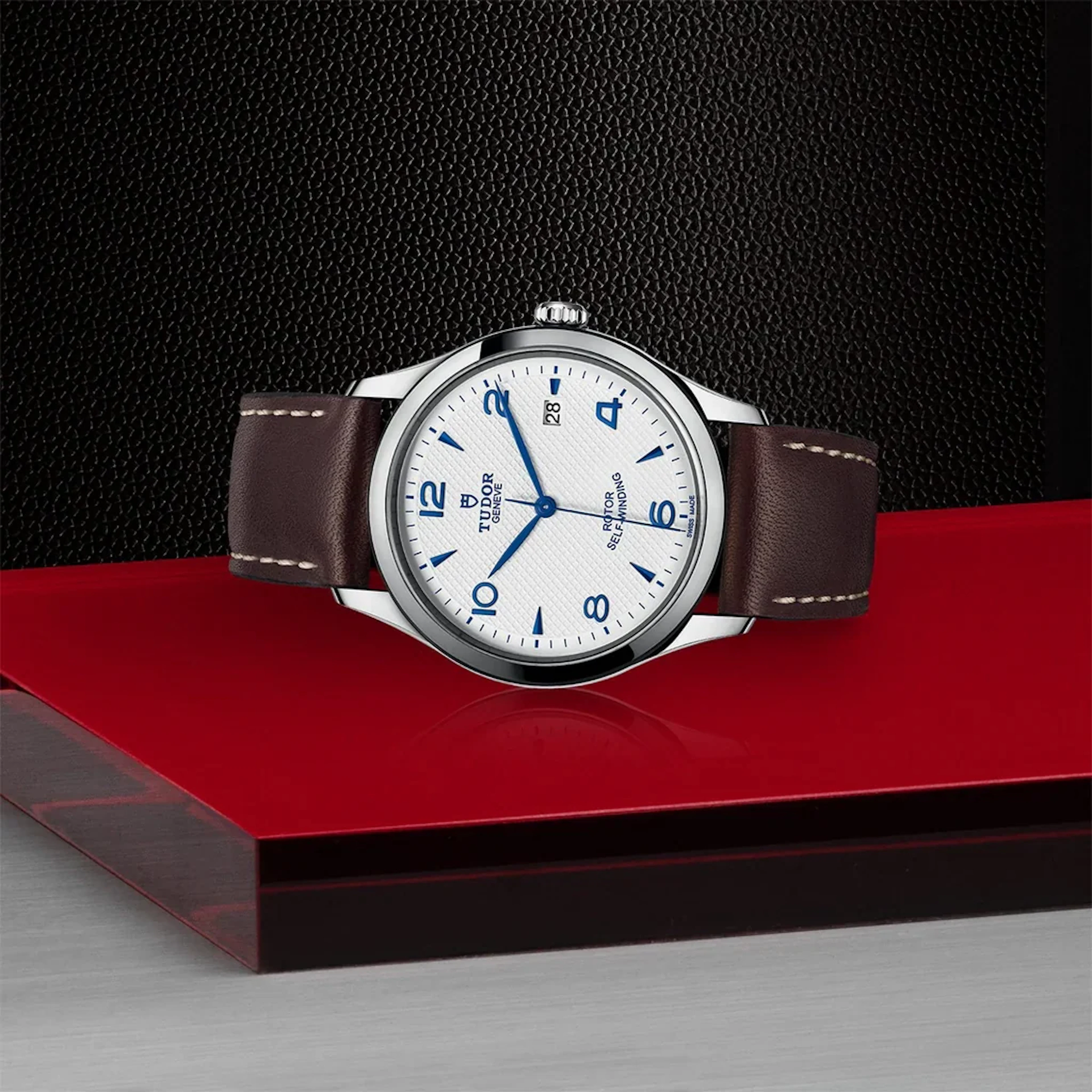 Tudor 1926 39mm steel case white dial M91550-0010 leather strap