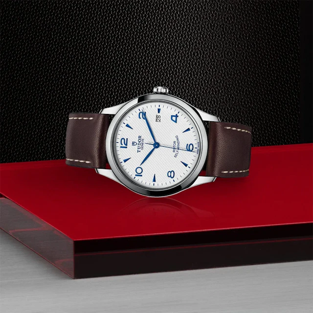 Tudor 1926 39mm steel case white dial M91550-0010 leather strap