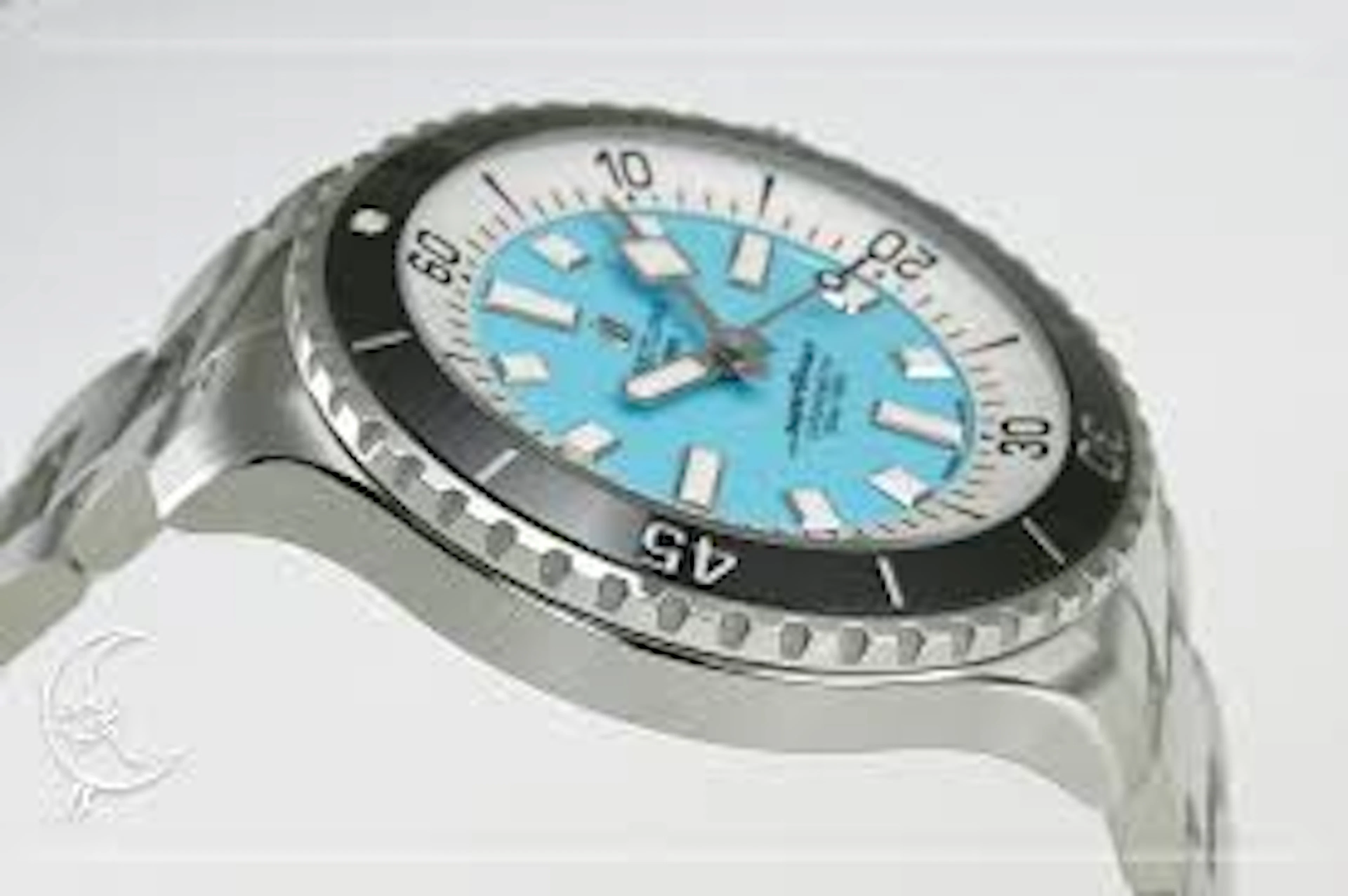 Breitling Superocean Diver Turquoise Dial Mens Watch 44 A17376211L2A1