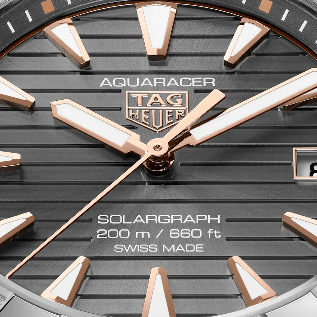 TAG Heuer Aquaracer Professional 200 Solargraph Solar Quartz, 40 mm