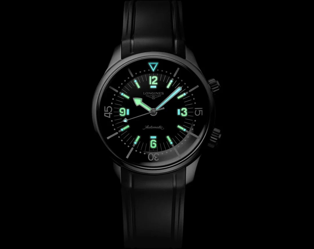 Longines Stainless Legend Diver Black dial 39mm L3.764.4.50.9 Rubber strap