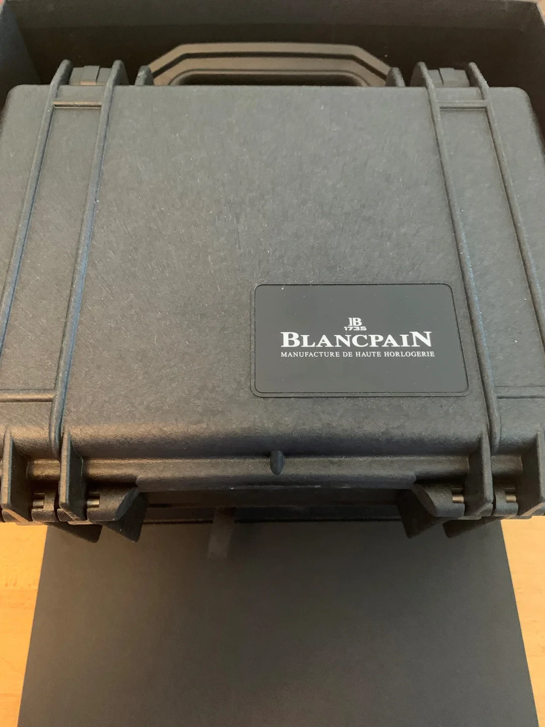 Blancpain Fifty Fathoms Bathyscaphe Blue Diver Watch 43mm 50000240052A