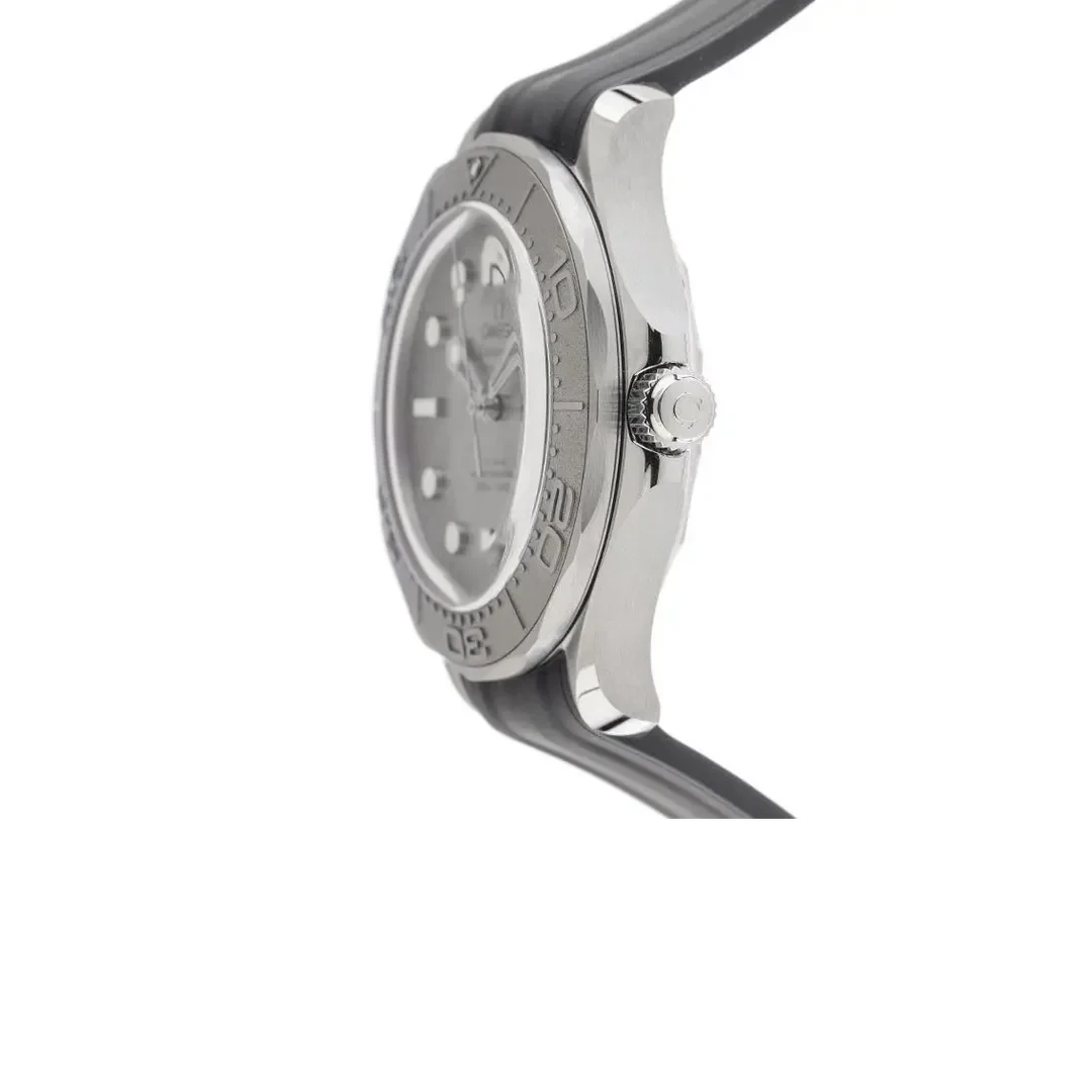 Omega 42mm Gray Dial Diver 300m 42mm 210.32.42.20.06.002 Rubber strap