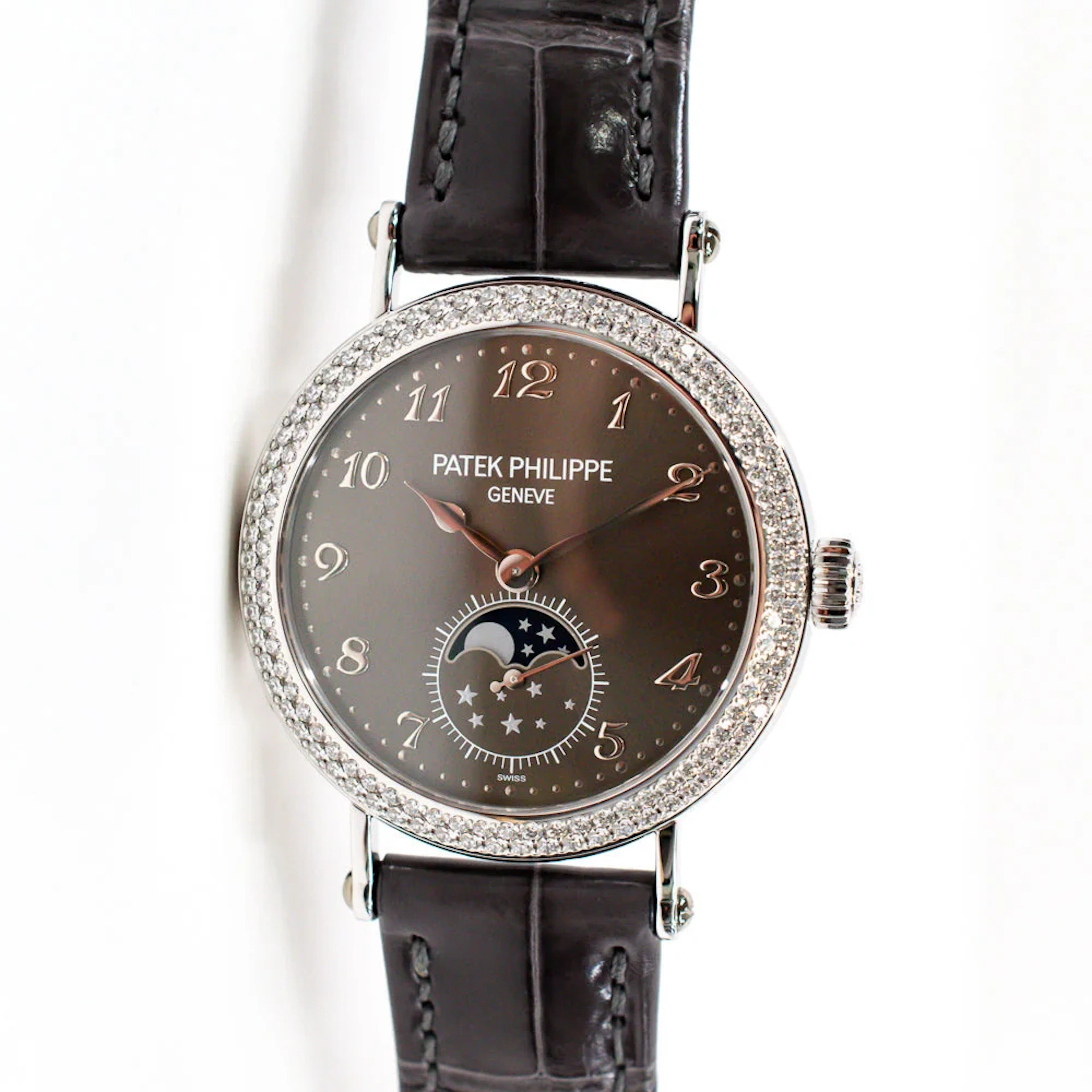 Patek Philippe 33mm Calatrava 18k White Gold Diamond 7121/200G-010 Watch