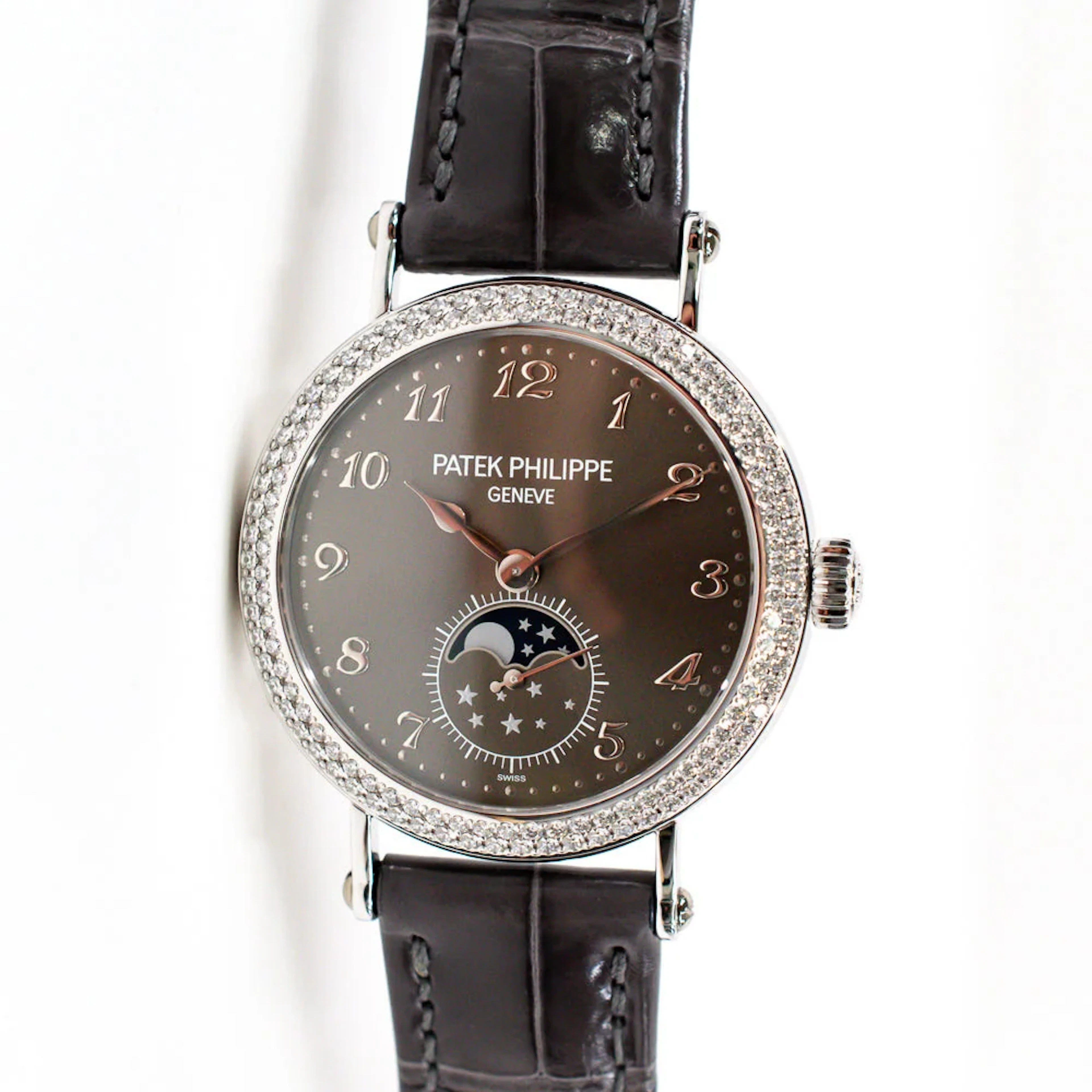 Patek Philippe 33mm Calatrava 18k White Gold Diamond 7121/200G-010 Watch