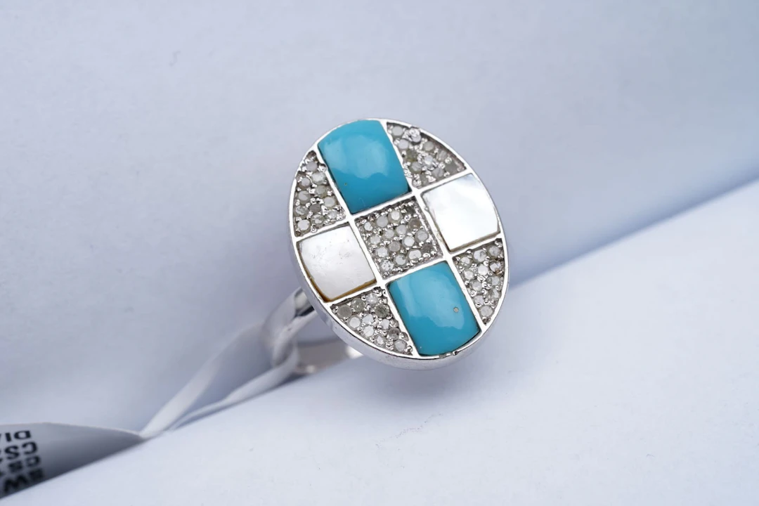 (3290) RING SILVER 925 / 1000 TURQUOISE SHELL DIAMONDS