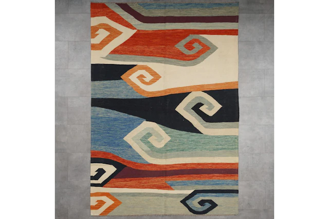 Kudottu matto, 241 x 167 cm, Kelim