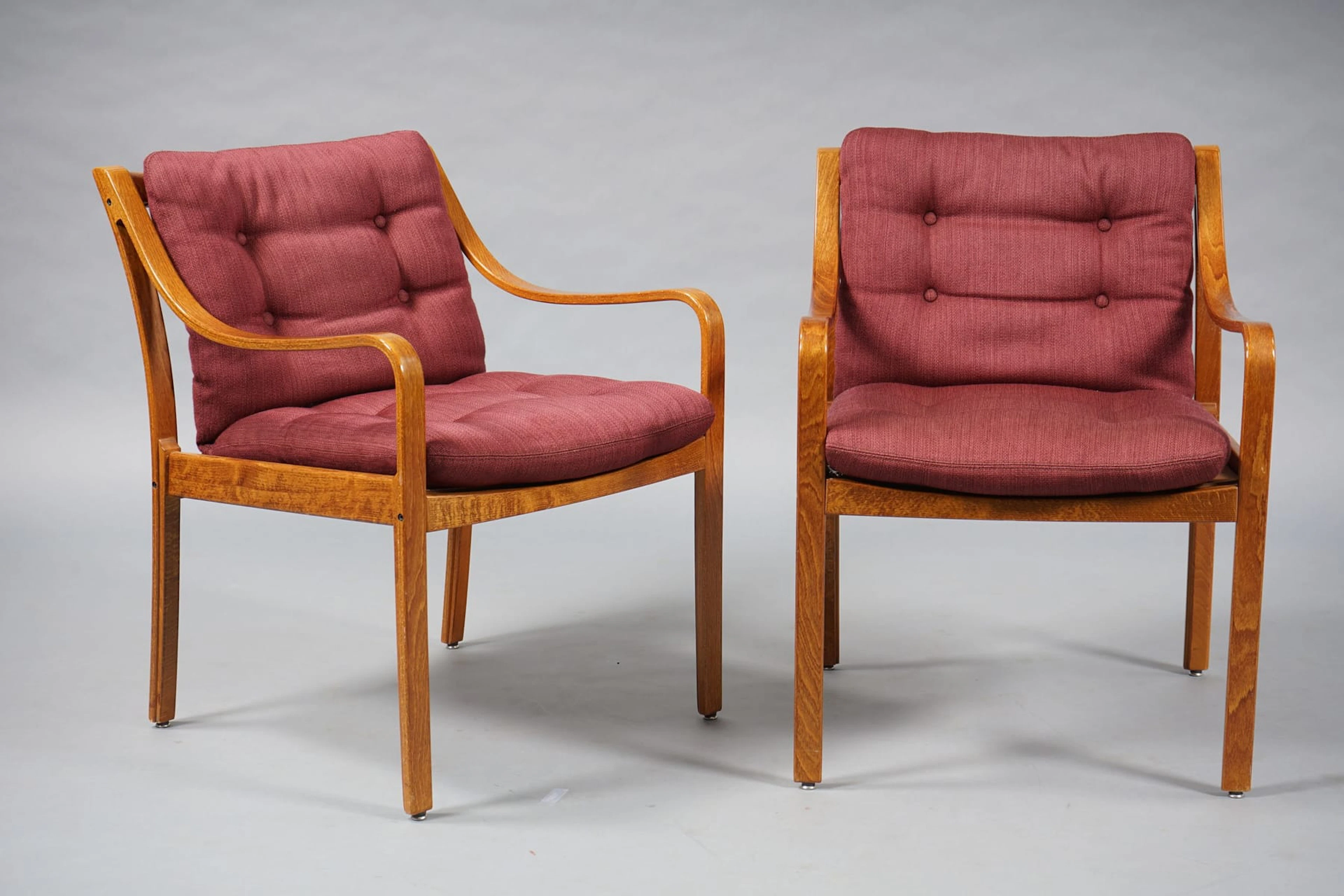 2 kpl, FREDERIK KAYSER, käsinojallisia tuoleja pari, Model 108