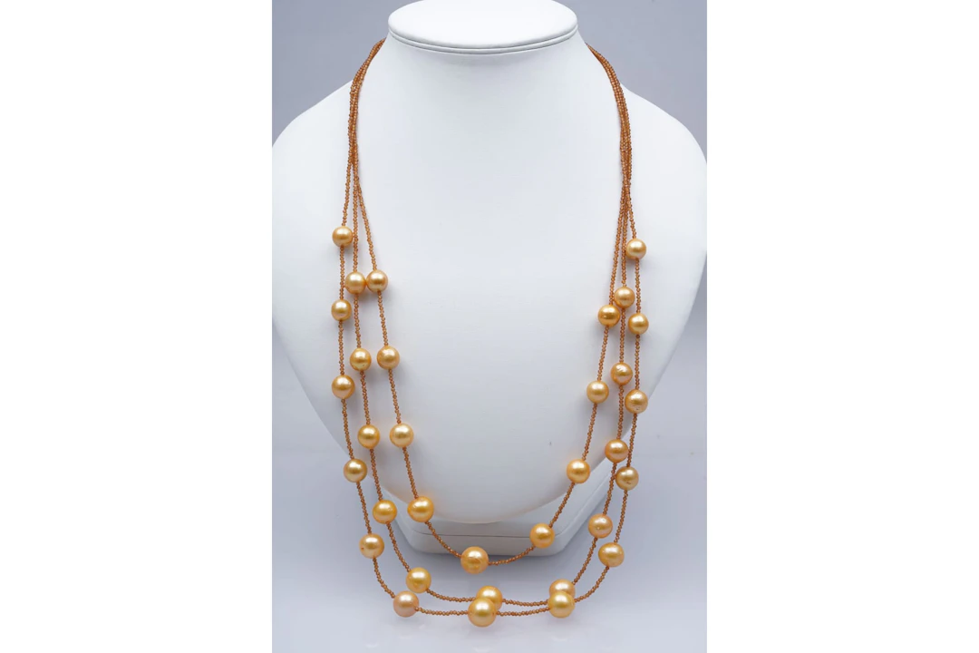(3625) NECKLACE yellow SILVER 925 / 1000 3 rows" gold "PEARLS ( approx