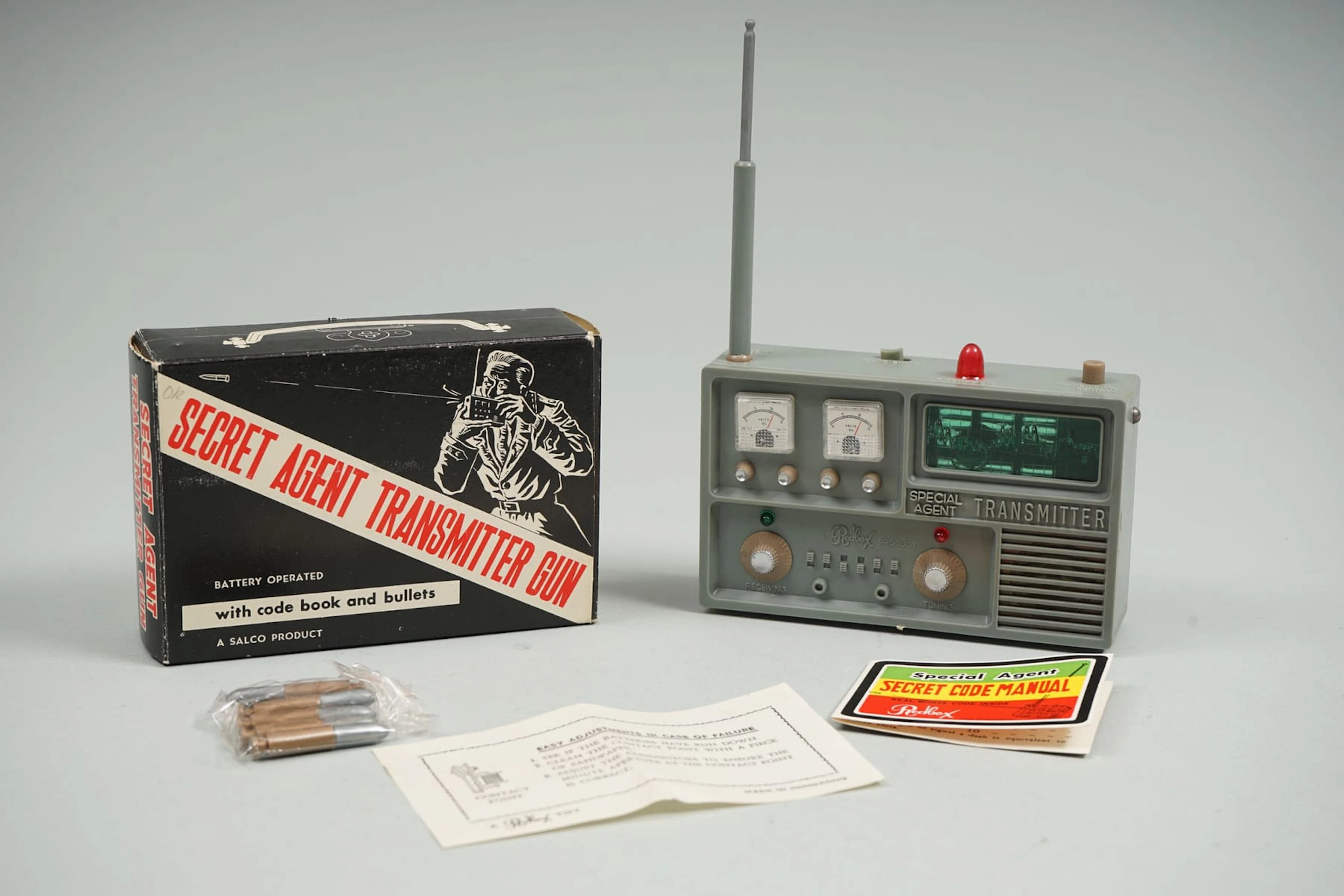 !!SECRET AGENT TRANSMITTER GUN, a REDBOX product