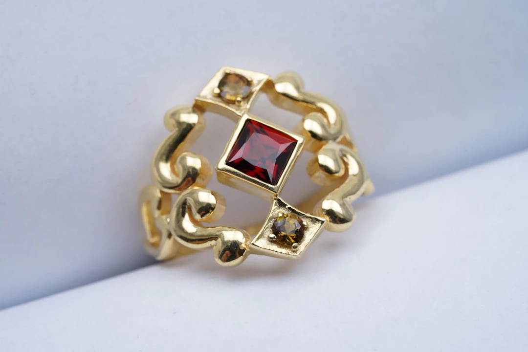 (3090) RING yellow SILVER 925 / 1000 GARNET princess shape TOURMALINES
