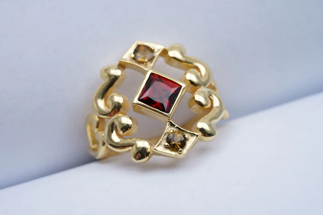 (3090) RING yellow SILVER 925 / 1000 GARNET princess shape TOURMALINES