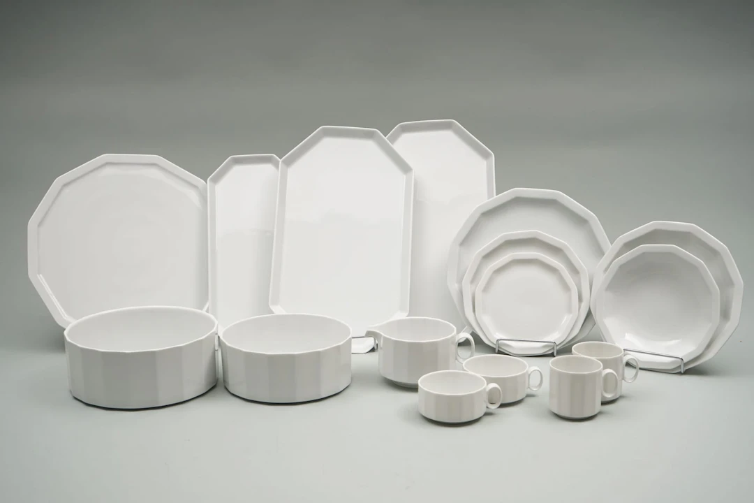 61 osaa, TAPIO WIRKKALA, ROSENTHAL, "Polygon"