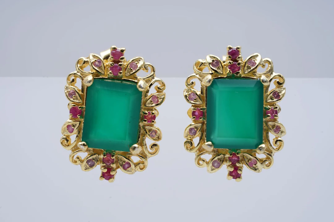 (3484) EARRINGS yellow SILVER 925 / 1000 CHRYSOPRASES rectangle RUBIES