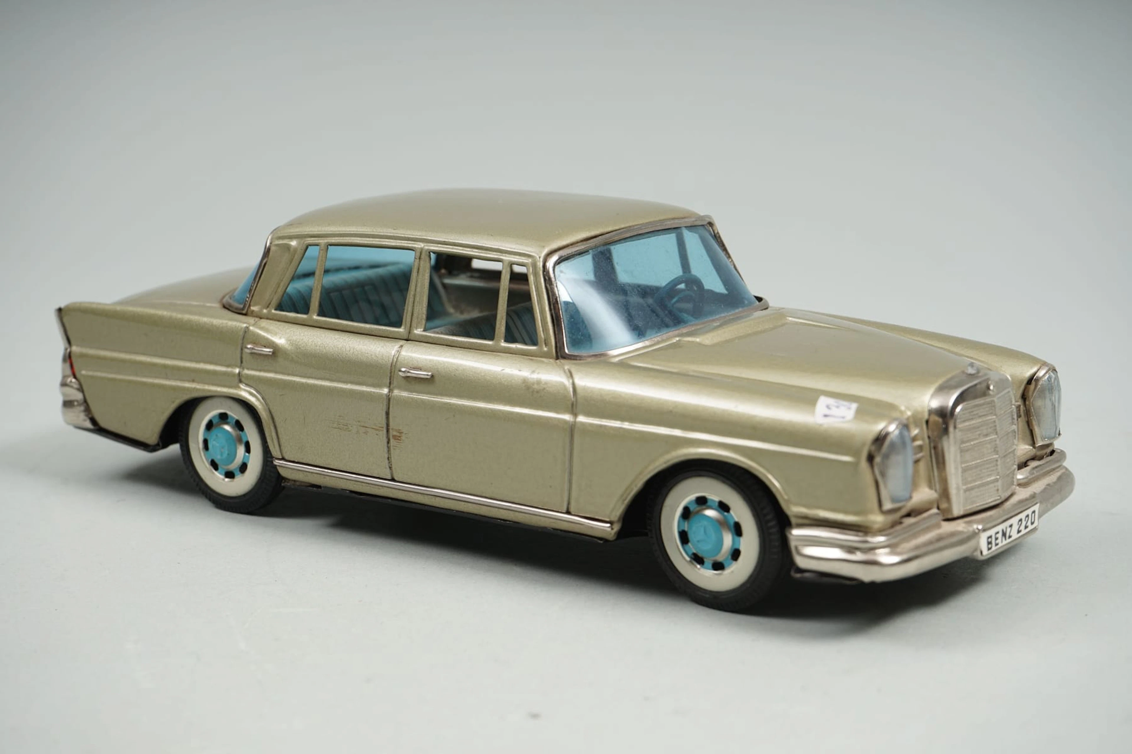 BANDAI, Mercedes-Benz 2020, peltileluauto, 1950-1960-luku